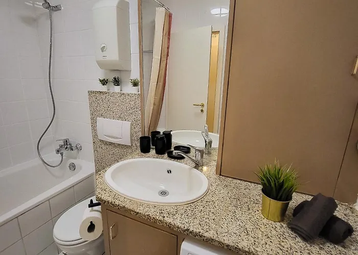 Golden Star Apartamento *